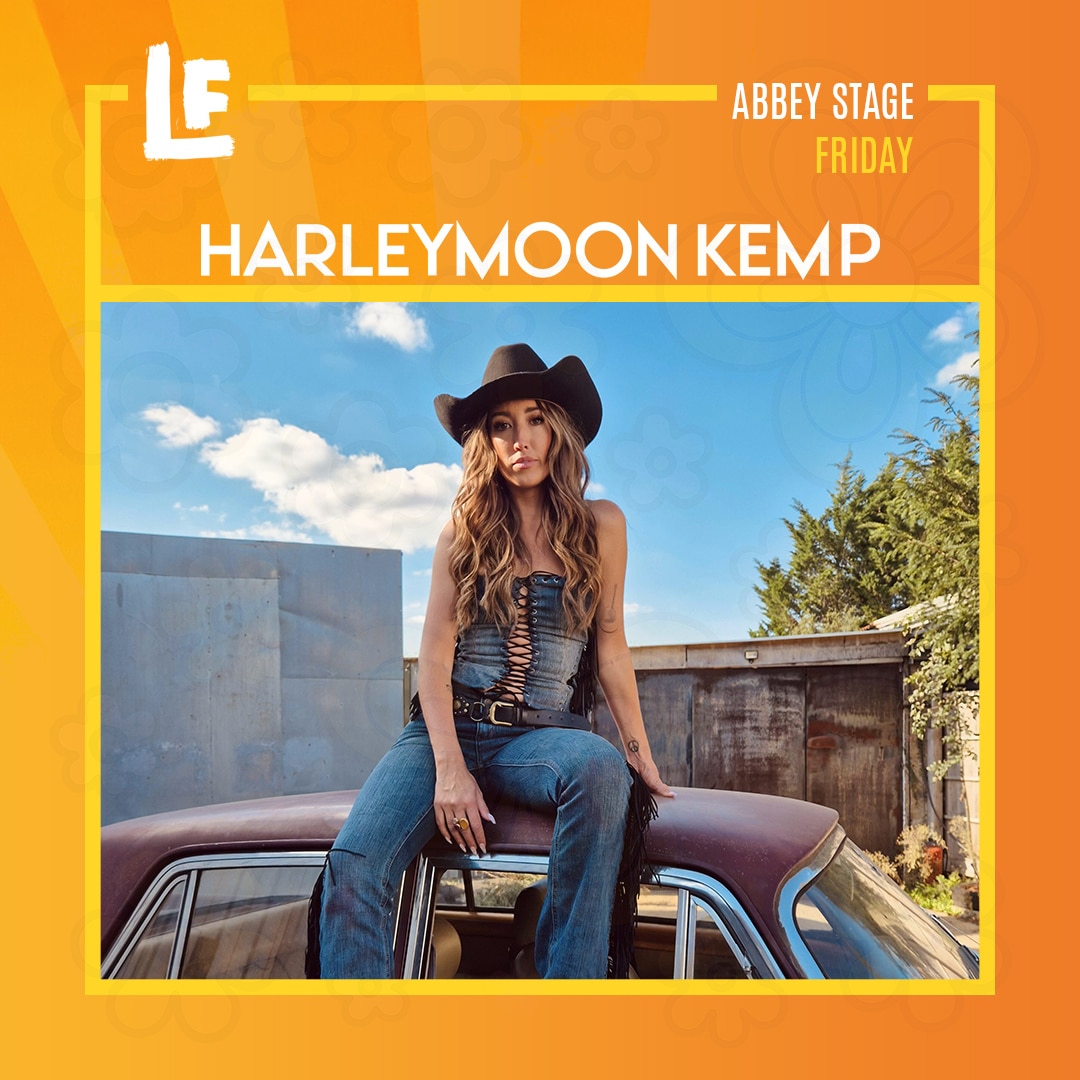 artist-harleymoon-kemp